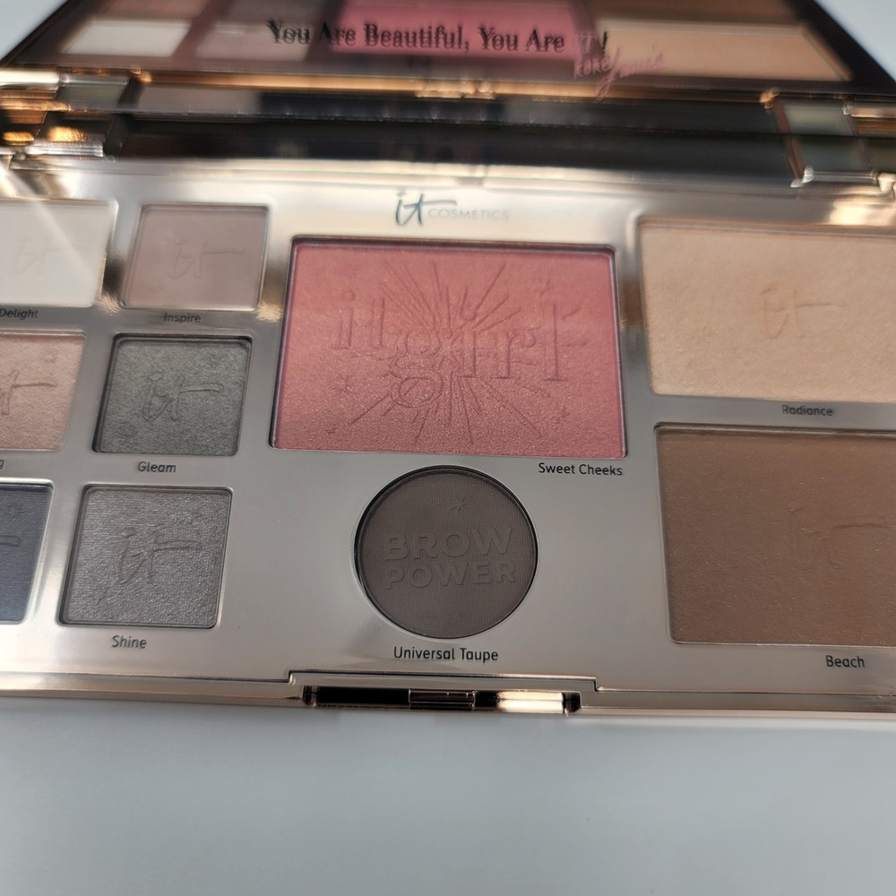 IT Cosmetics IT Girl Vol 3 Eye Cheek Brow Palette Limited Edition New - Picture 6 of 8